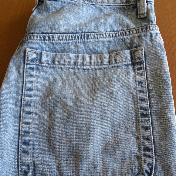 FRAME The Skater Bermuda Shorts (Irvington) Size 29, Pre-owned (Good Condition) - Picture 9 of 13